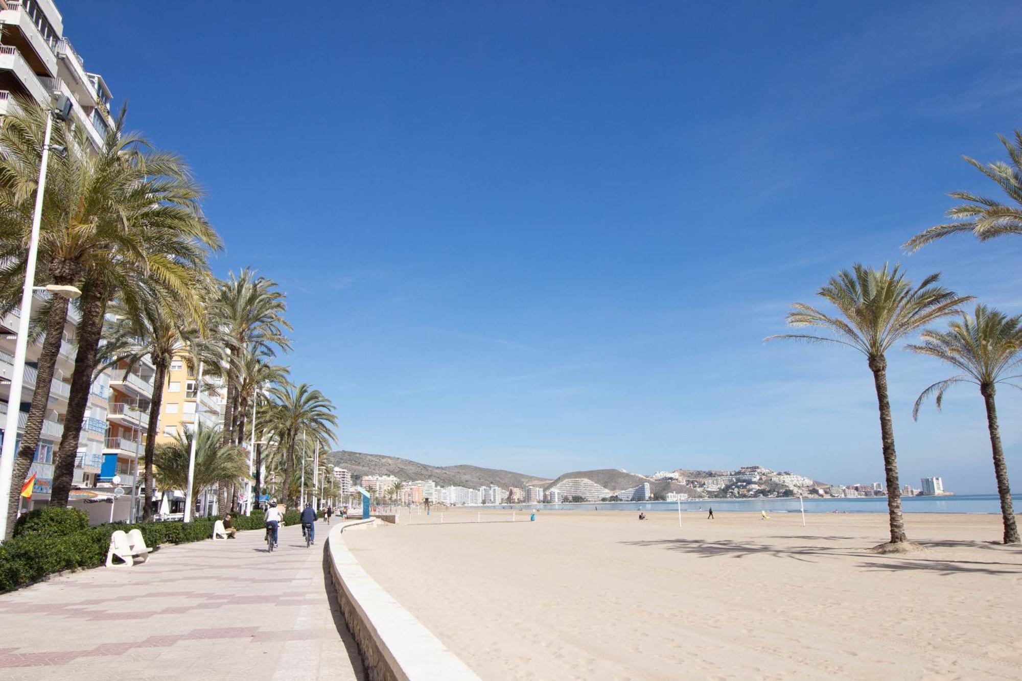 Апартаменти Cullera: Vistas Al Mar En En Centro De La Bahia Екстер'єр фото